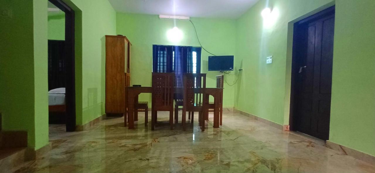 Empire Homestay Kalpatta Exterior foto